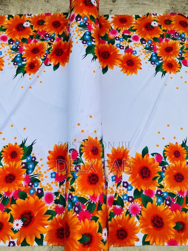 Vintage Material · Photo 1