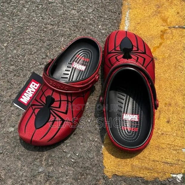 Crocs Spider Wine Edition · Photo 1