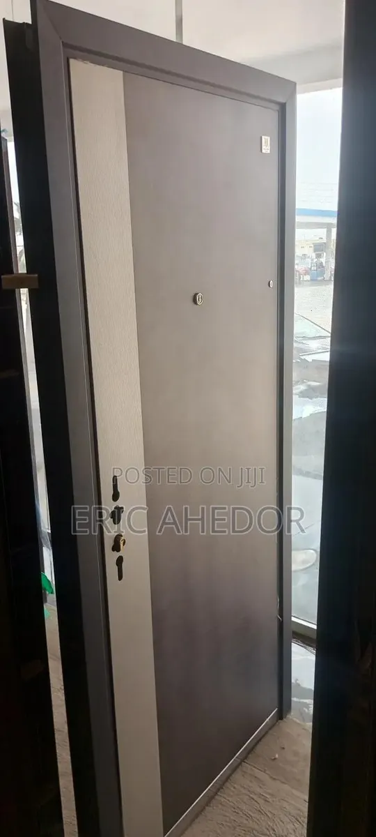 Durable Paladin Smooth Body Door Still Available and Accessories · Photo 1