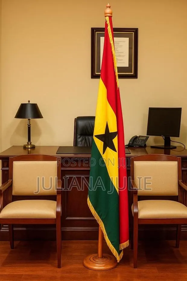 Original Wooden Flag Stand Available At Cool Price · Photo 1