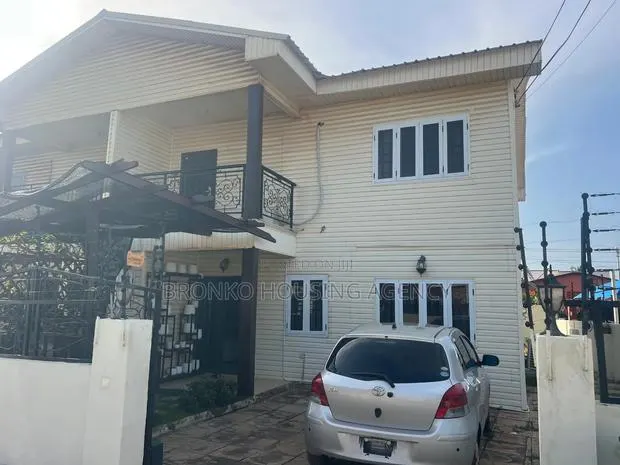 Furnished 3bdrm Townhouse / Terrace in Bronko Housing, Coca Cola · Photo 1