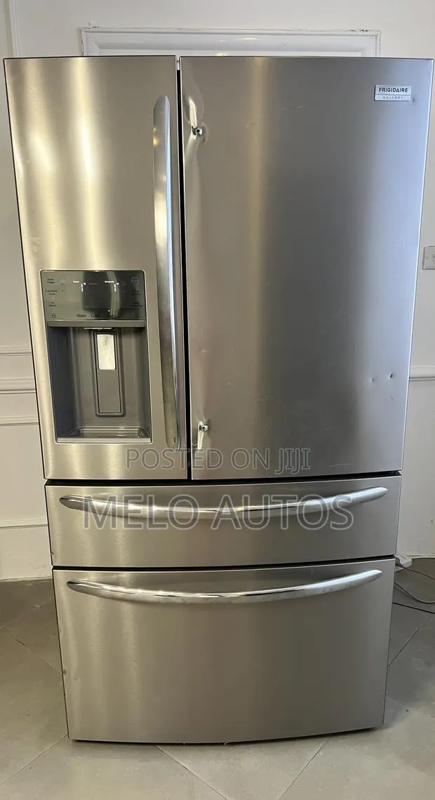 Frigidaire Refrigerator · Photo 1