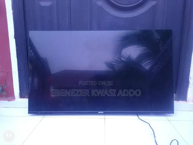 JPE Inbuilt Decoader Flat Screen TV · Photo 1