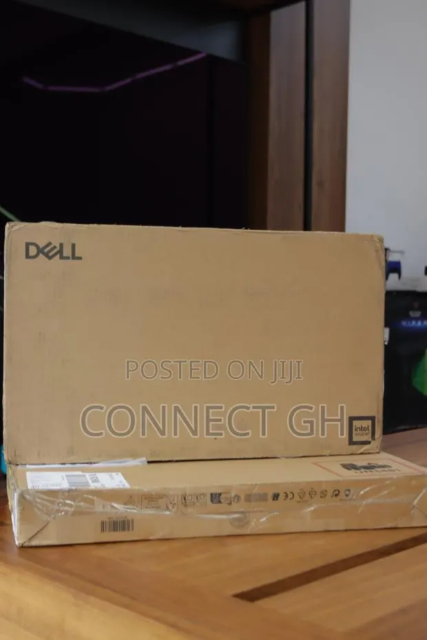 New Laptop Dell 32GB Intel Core Ultra 9 SSD 1T · Photo 1