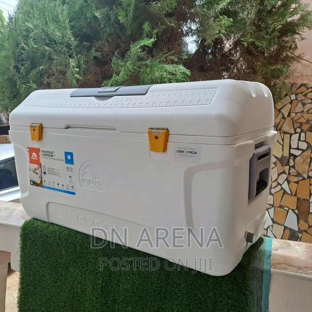 Igloo 165 Quart Biggest Size Cooler Box/Ice Chest · Photo 4