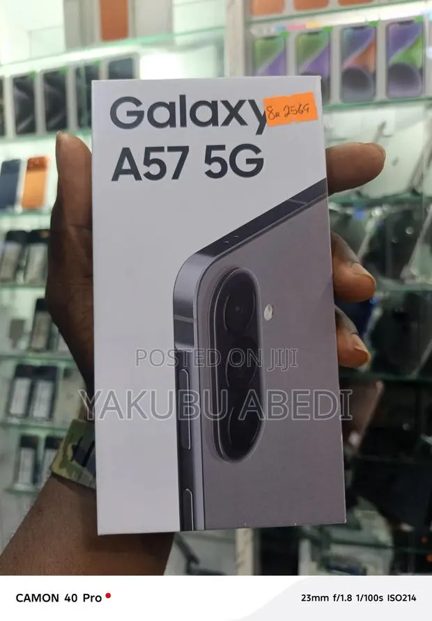 New Samsung Galaxy A57 256 GB Gray · Photo 1