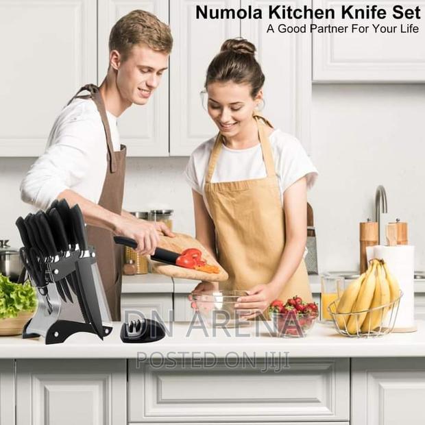 Numola 17 PCS Kitchen Knife Set With Block and Sharpener T · Photo 2