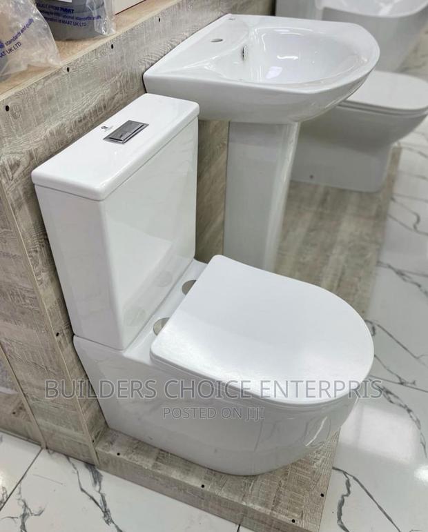 Water Closet -With Basin 758 · Photo 1