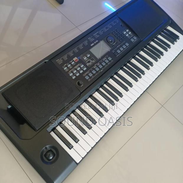 Korg Ek-50 61-Key Keyboard · Photo 2