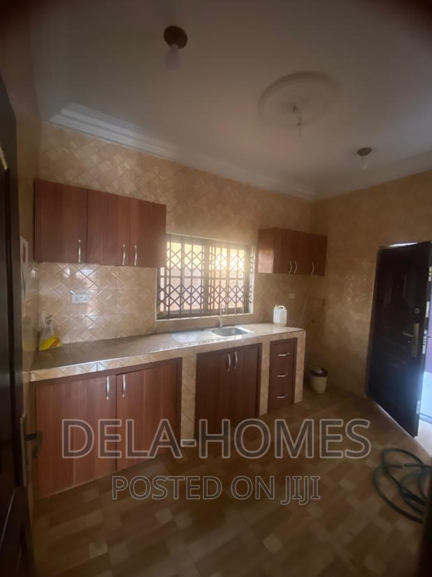 Two Bedroom Apartment for Rent at Ashaley Botwe. · Photo 6