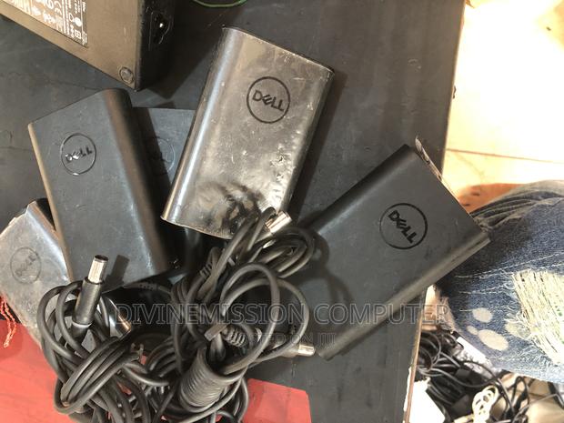 Dell Big Pin Original Home Used 65w,Round Head Charger/Adapter · Photo 2