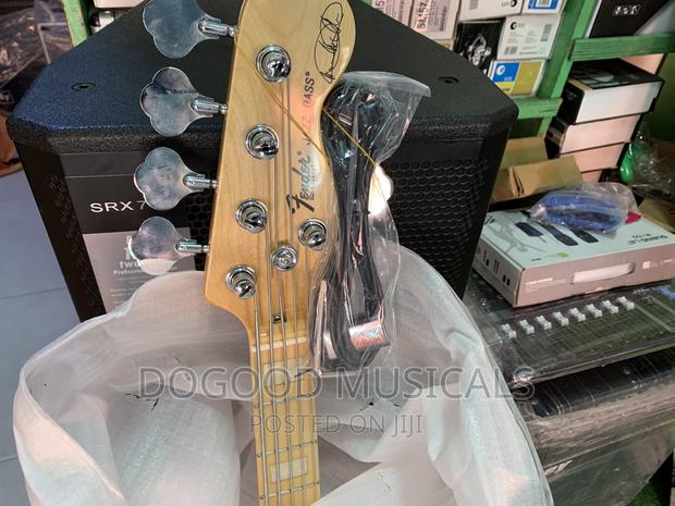Fender JAZZ BASS Active Guitar · Photo 3