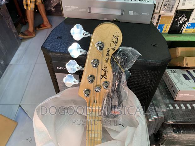 Fender JAZZ BASS Active Guitar · Photo 5