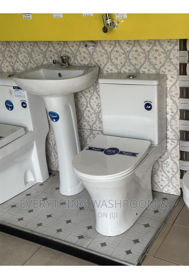 Frencia Wc Basin Set_water Closet_wash Hand Basin Complete · Photo 1