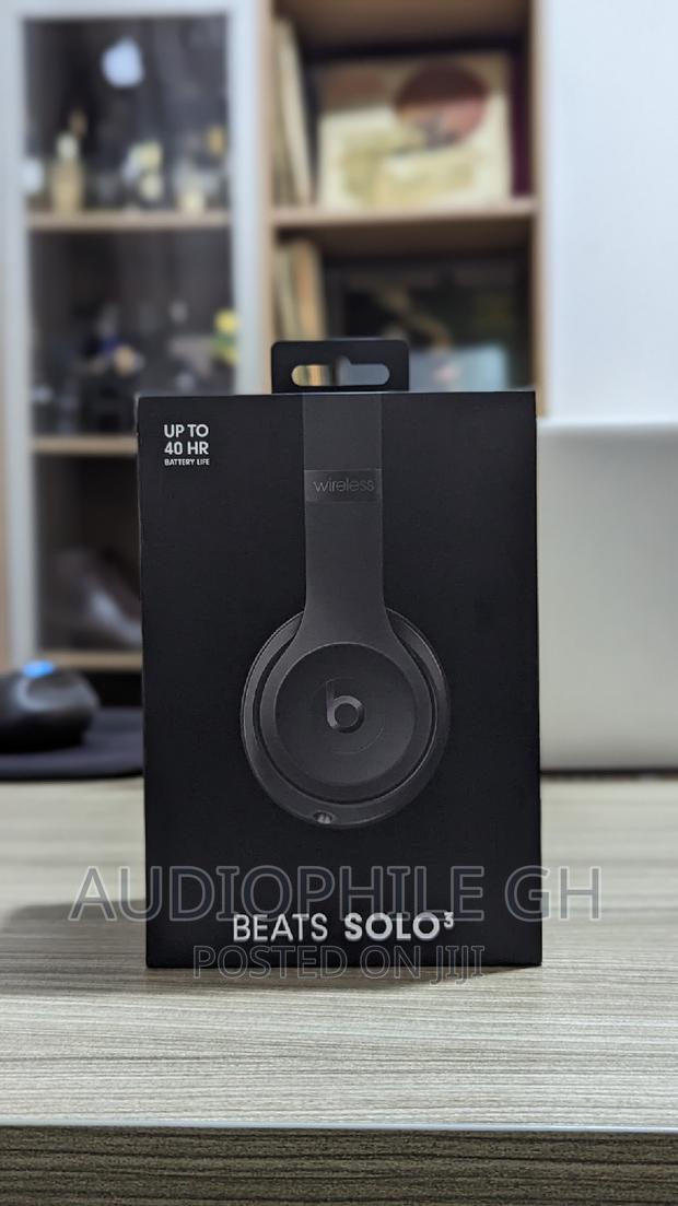 Beats Solo 3 True Wireless on Ear Headphones · Photo 1