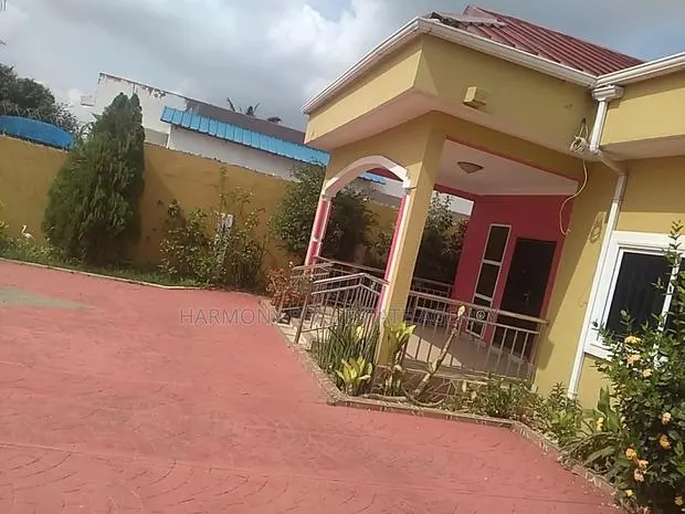 4bdrm House in Airport Residential Area for rent · Photo 1