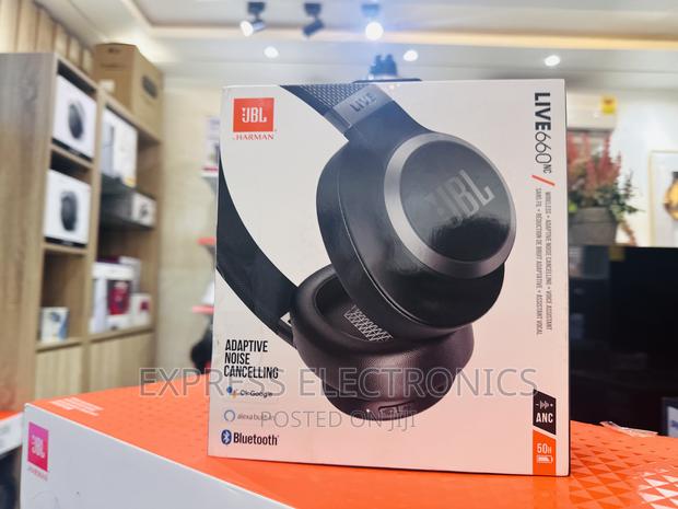 Deep Sound Quality JBL Live 660 · Photo 1