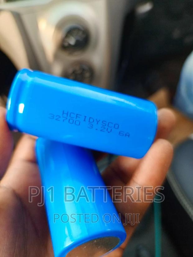 3.2v Lithium Battery · Photo 5