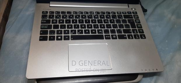 Laptop Asus VivoBook S400CA 6GB Intel Core I5 SSD 500GB · Photo 4
