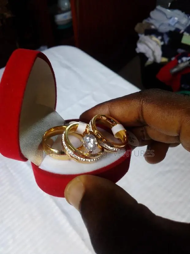 18K Wedding Gold Rings · Photo 3