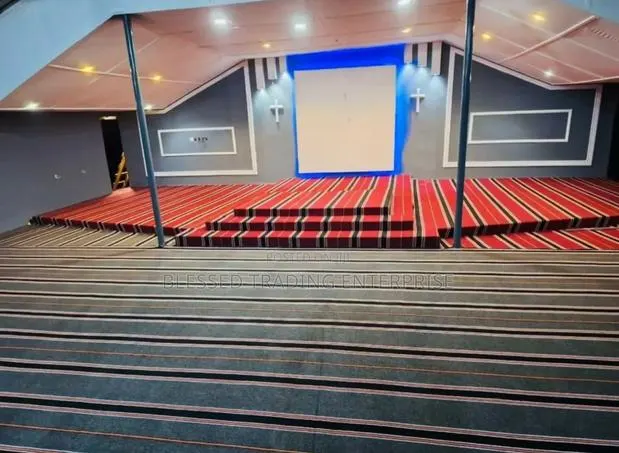 Quality and Thick Woolen Carpet for Church and Floor · Photo 1