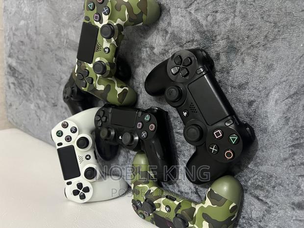 Ps4 Controllers (Original) · Photo 2