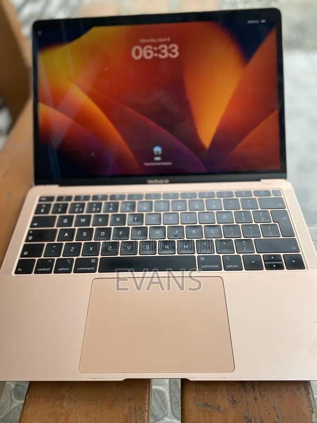 Laptop Apple MacBook Air 8GB Intel Core i5 SSD 256GB · Photo 1