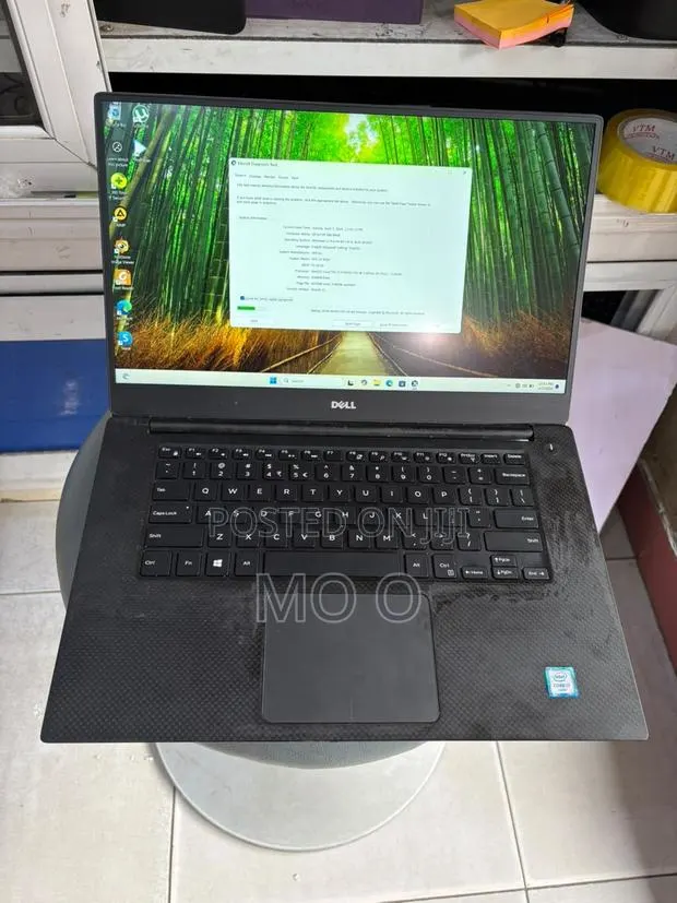 Laptop Dell XPS 15 (9550) 8GB Intel Core i7 SSD 256GB · Photo 1