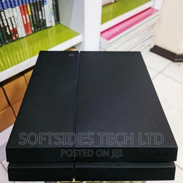 Quality Playstation 4 Standard From Uk, 500gb 1 Controller · Photo 3