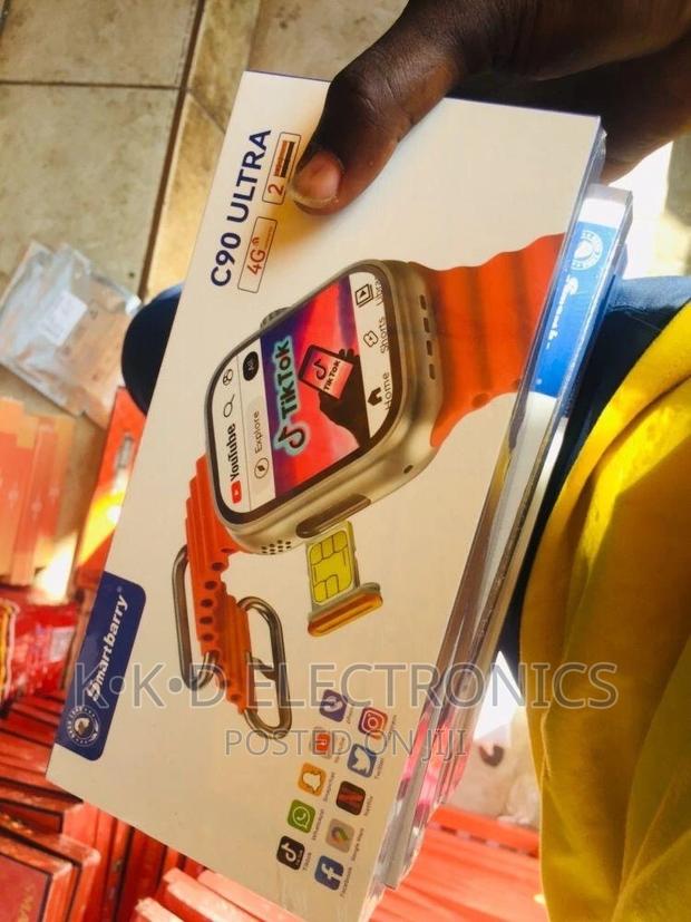 Smartberry 4G 64gb and 4gb Ram Smartwatch With Sim Support · Photo 1