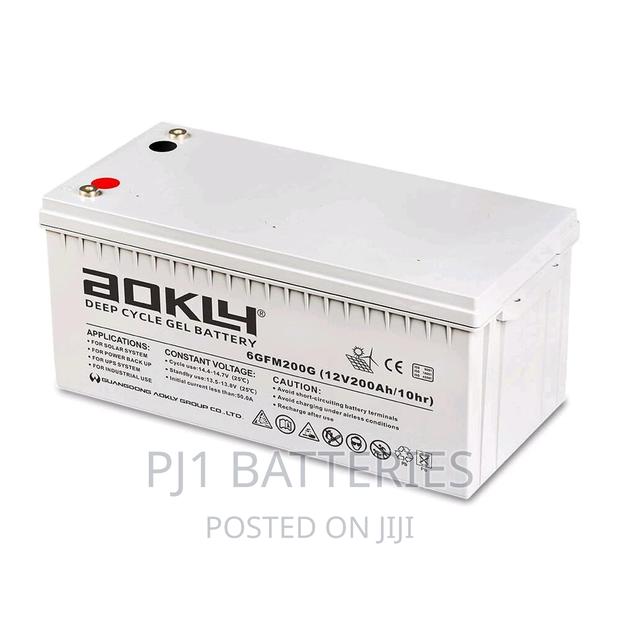12 v 200 Ah Deep Cycle Gel Battery · Photo 1