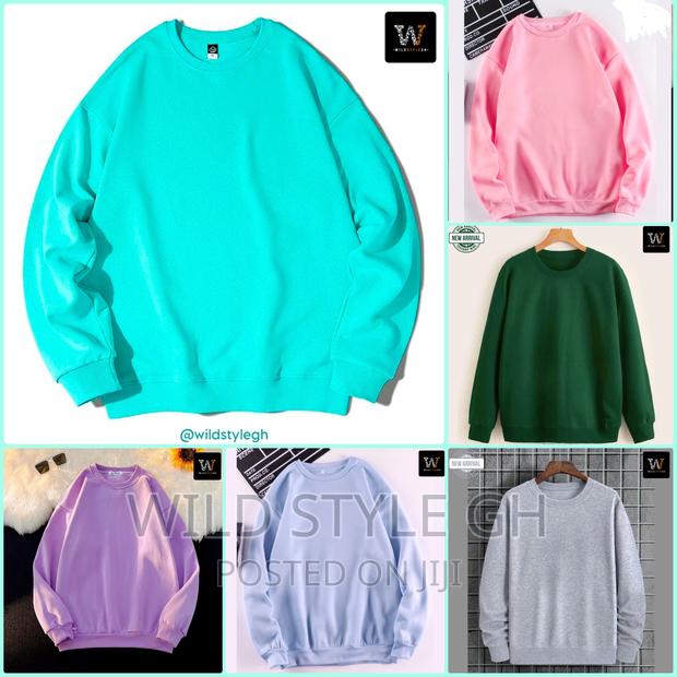 Quality Plain Sweatshirts · Photo 3
