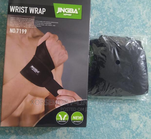 Comfortable Wrist Strap · Photo 4