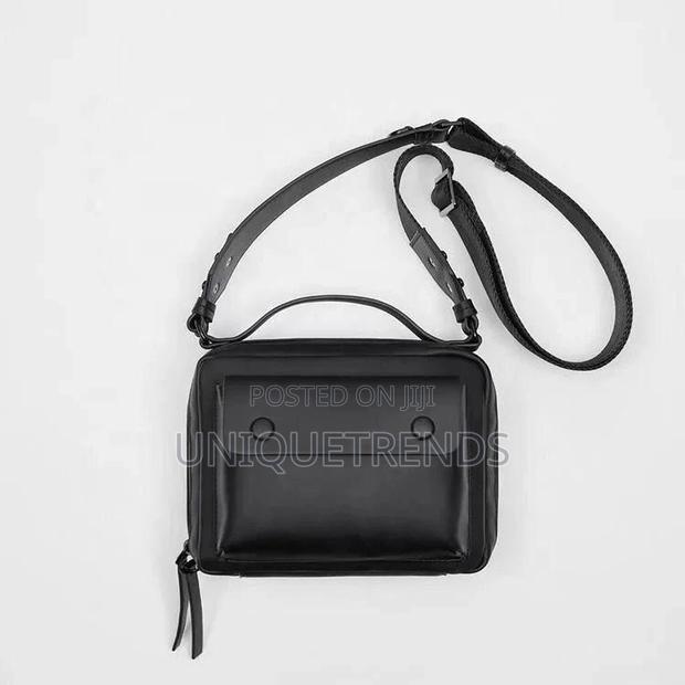 Zara Cross Bags · Photo 1