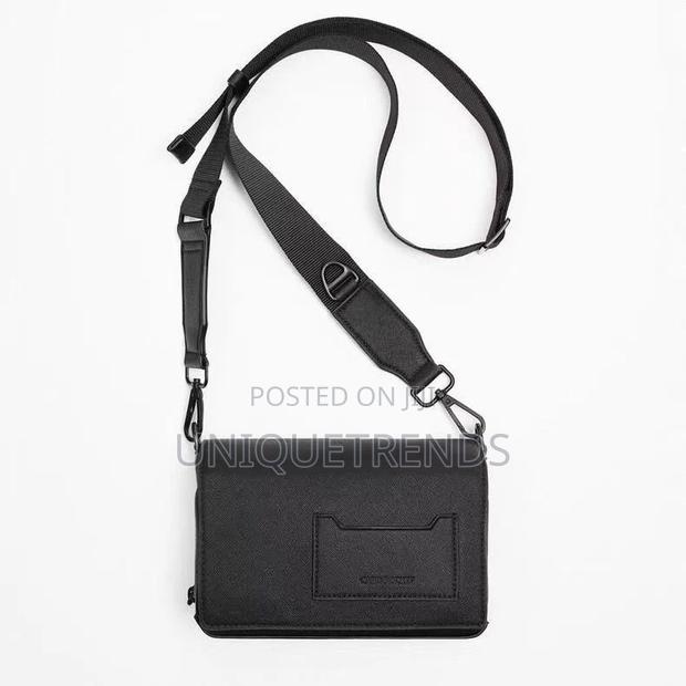 Zara Cross Bags · Photo 7
