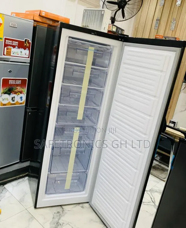 High Efficiency 225 Liters Pearl Puf370 Upright Freezer · Photo 1