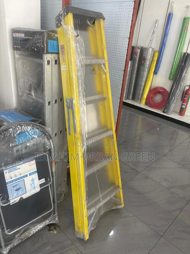 6 Steps Fiberglass Ladder · Photo 1