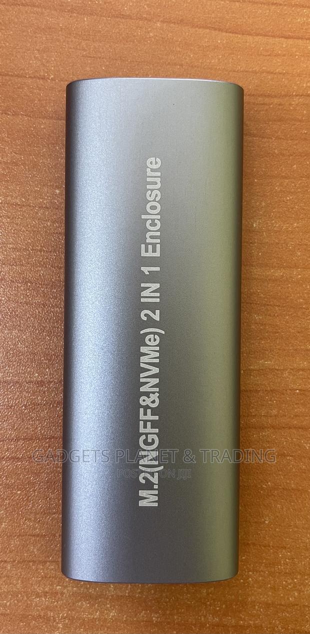 M2 (Ngff Nvme) to USB 3.1 SSD 2 in 1 Enclosure · Photo 2