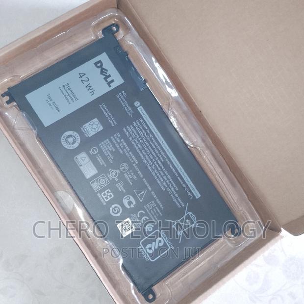 Inbuilt Laptop Batteries · Photo 3