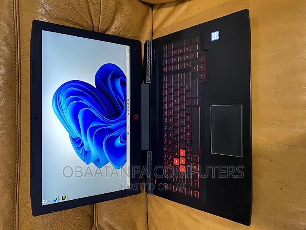 Laptop HP Omen 17t 8GB Intel Core I7 SSD 256GB · Photo 4