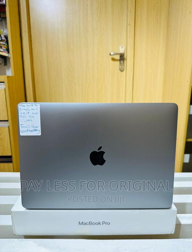 Laptop Apple MacBook Pro 2018 16GB Intel Core I7 SSD 512GB · Photo 2