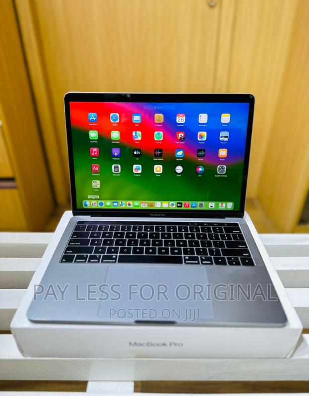 Laptop Apple MacBook Pro 2018 16GB Intel Core I7 SSD 512GB · Photo 1
