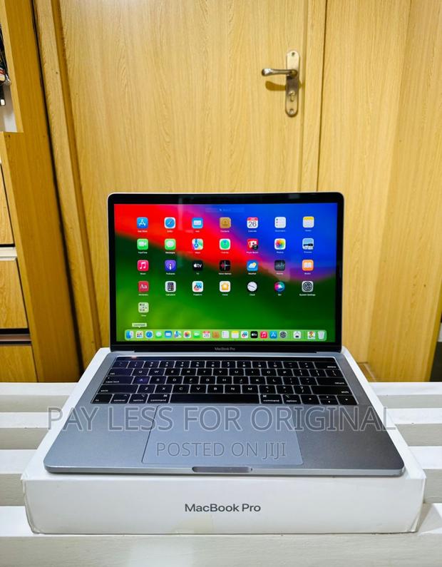 Laptop Apple MacBook Pro 2018 16GB Intel Core I7 SSD 512GB · Photo 4
