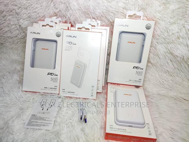 5,000mah Wireless Power Bank Arun - White · Photo 2