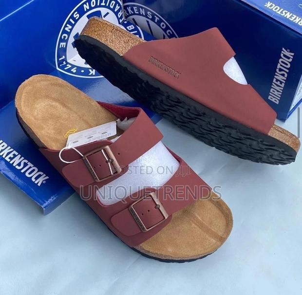 High Quality Birkenstock Sandals · Photo 6