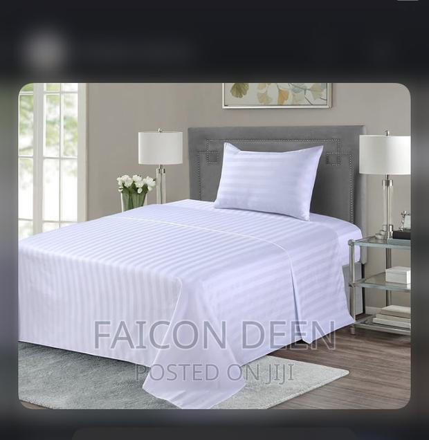 Highest Quality White Stripped Bedsheets With Pillow Cases · Photo 1