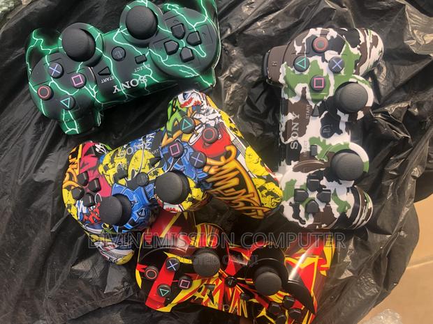 Designed Play Station 3 Pad Controller. Wireless. · Photo 1