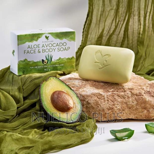 Aloe Avocado Face Body Soap - 147 G · Photo 1