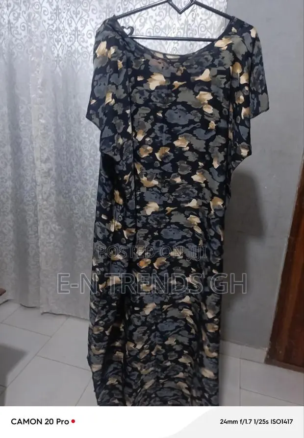 Ladies Long Dresses · Photo 1