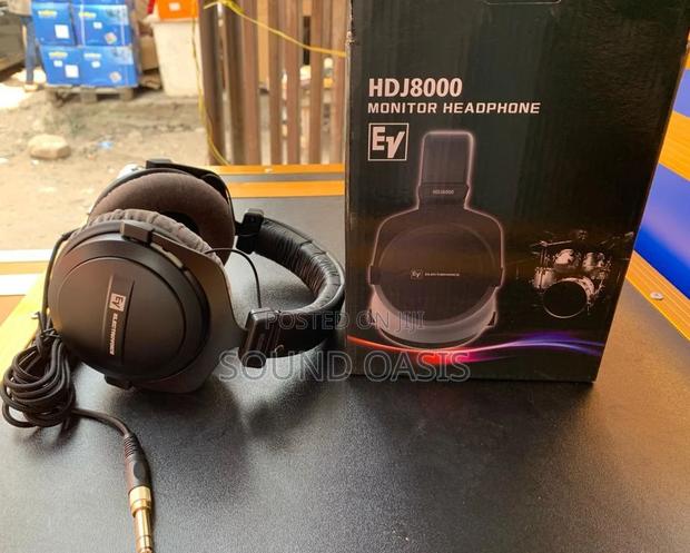 Electro-voice (Ev) Hdj8000 Studio Monitoring Headphones · Photo 4